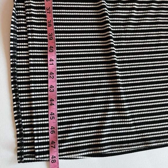 BCBG 90’s Y2K Striped Maxi Dress - Picture 5 of 6